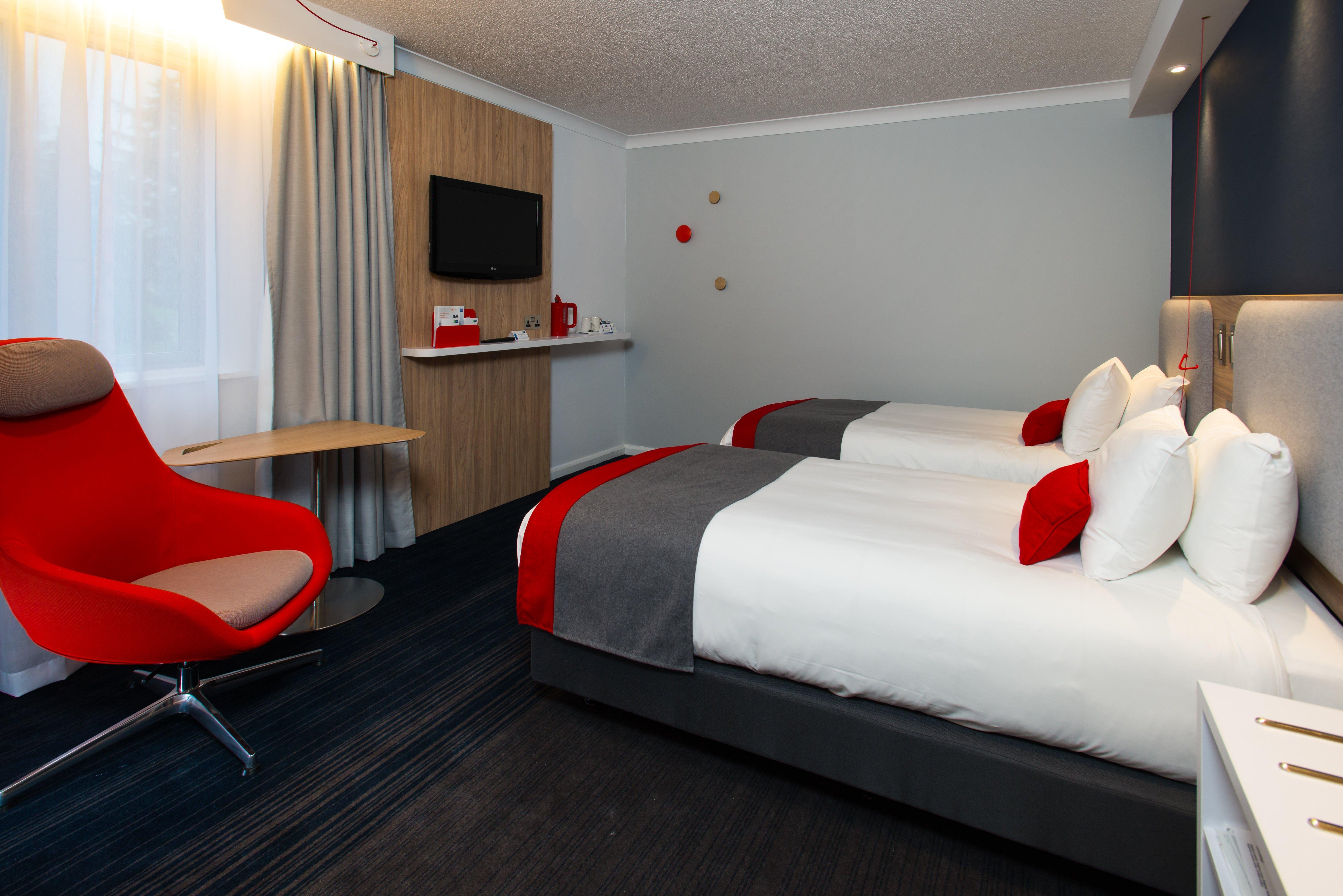 Holiday Inn Express London - Dartford By Ihg Bagian luar foto