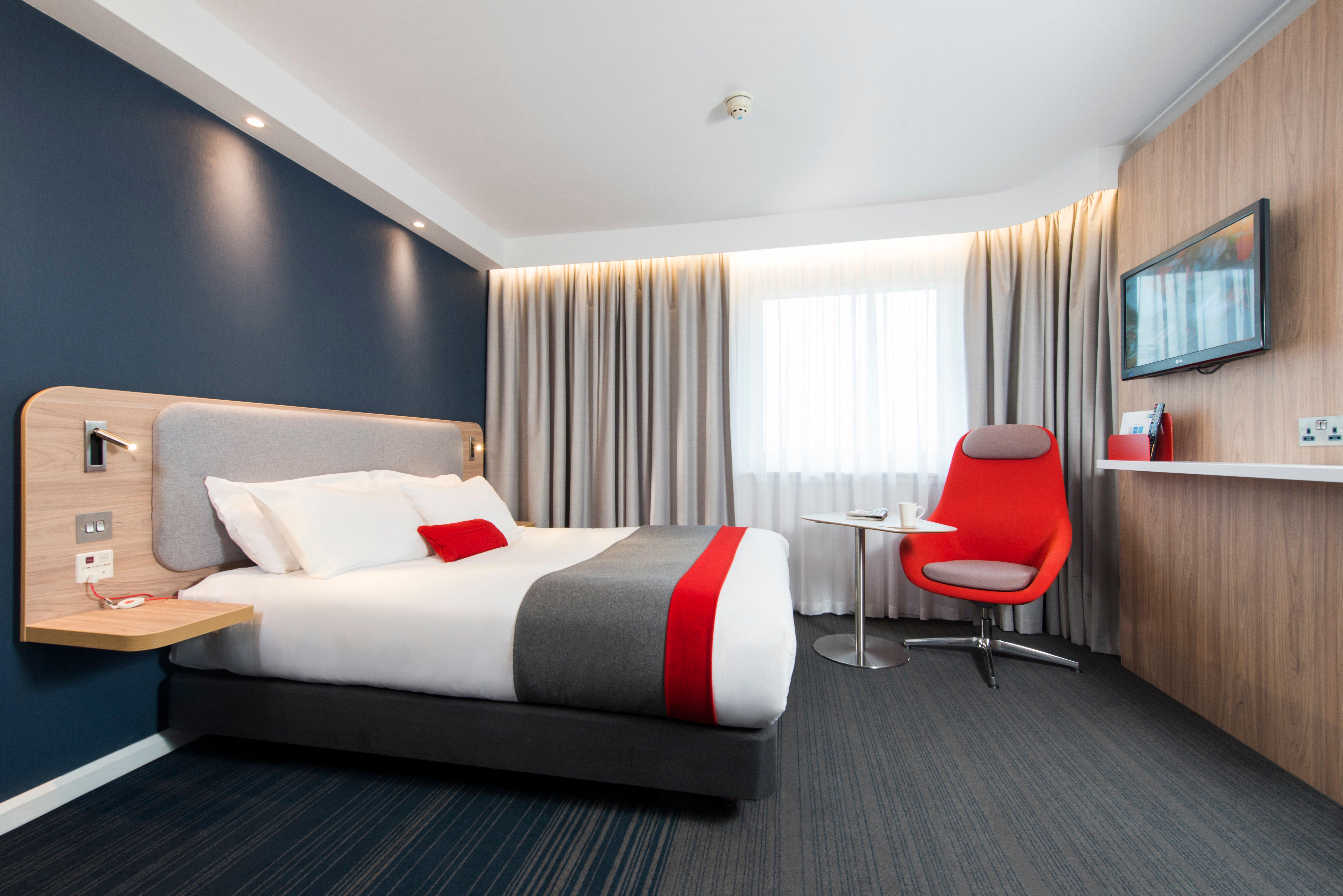 Holiday Inn Express London - Dartford By Ihg Bagian luar foto