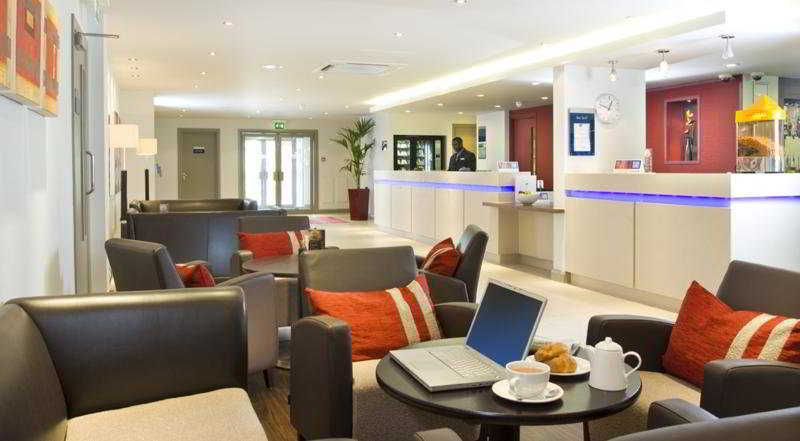 Holiday Inn Express London - Dartford By Ihg Bagian luar foto