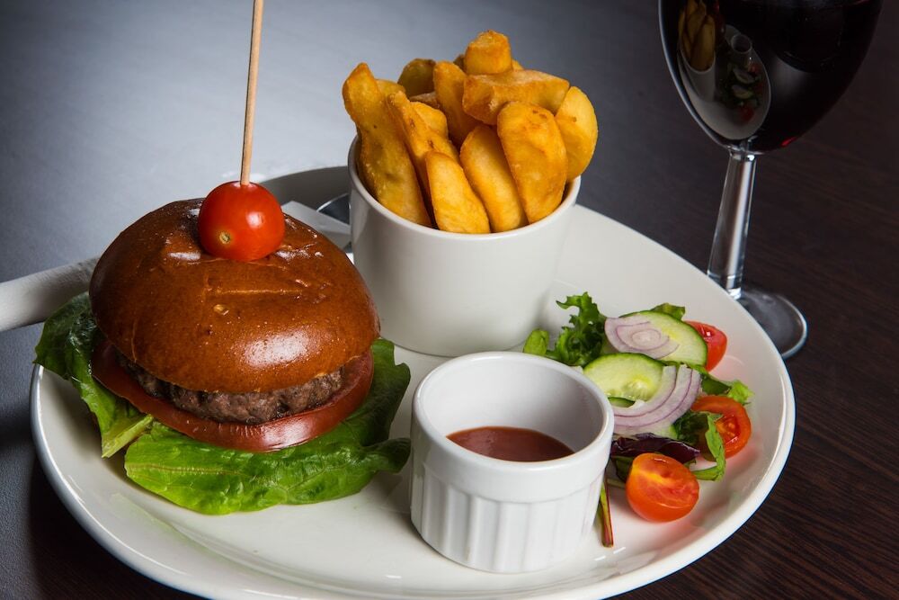 Holiday Inn Express London - Dartford By Ihg Bagian luar foto